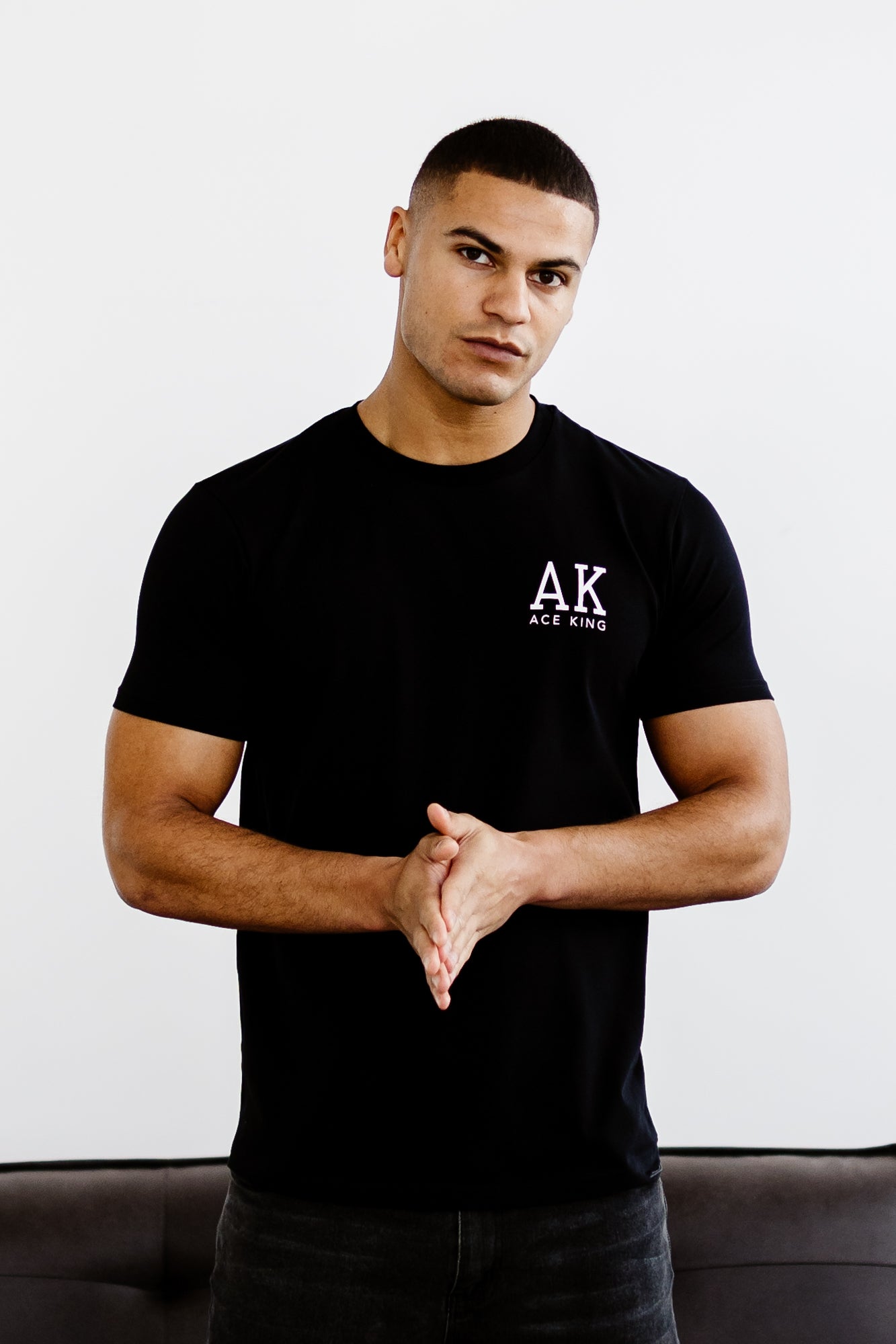 Tapered Back Premium Fitted T-shirt – Black
