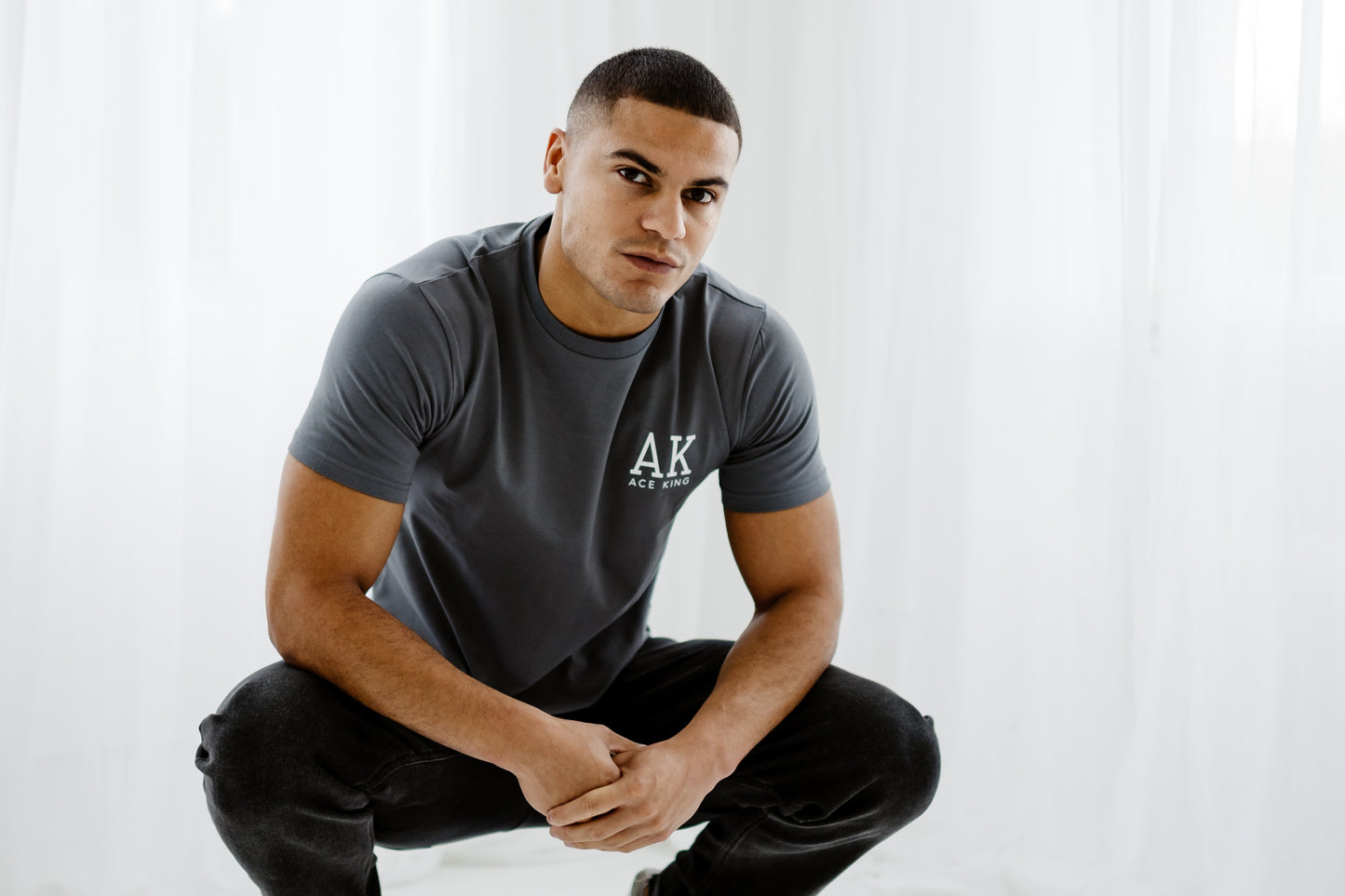 Tapered Back Premium Fitted T-shirt – Grey