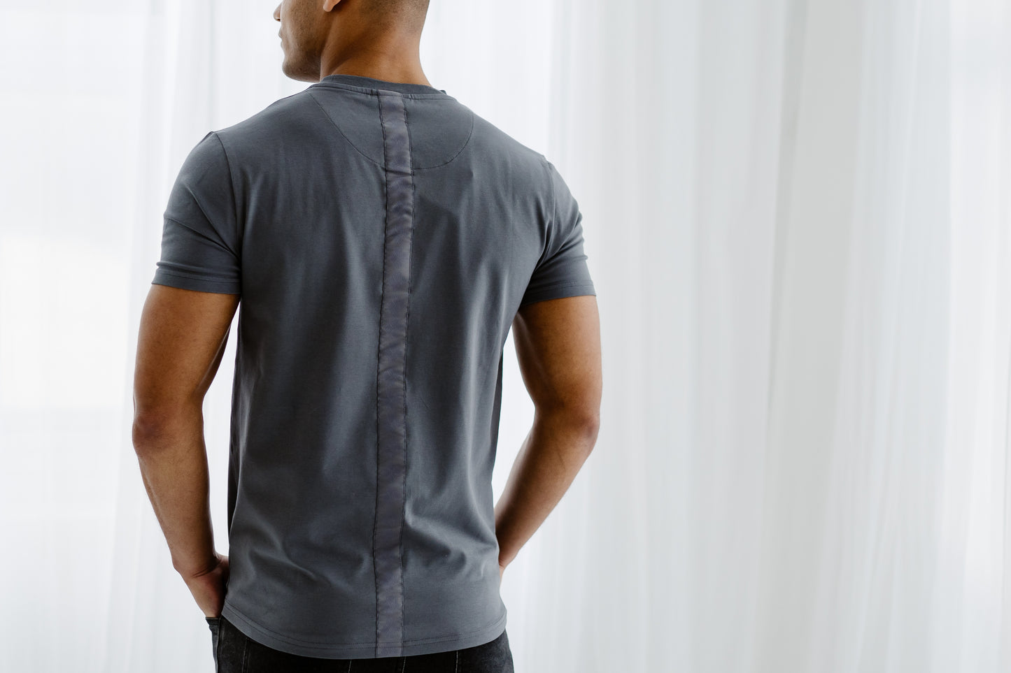 Tapered Back Premium Fitted T-shirt – Grey