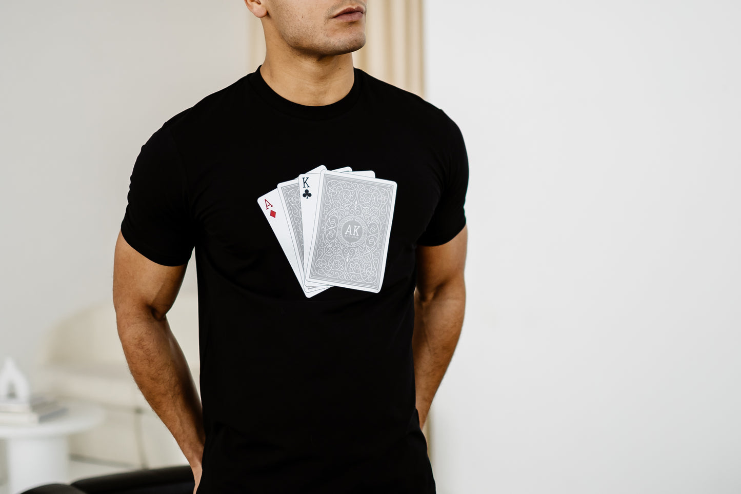 Card Print Fitted T-shirt – Black