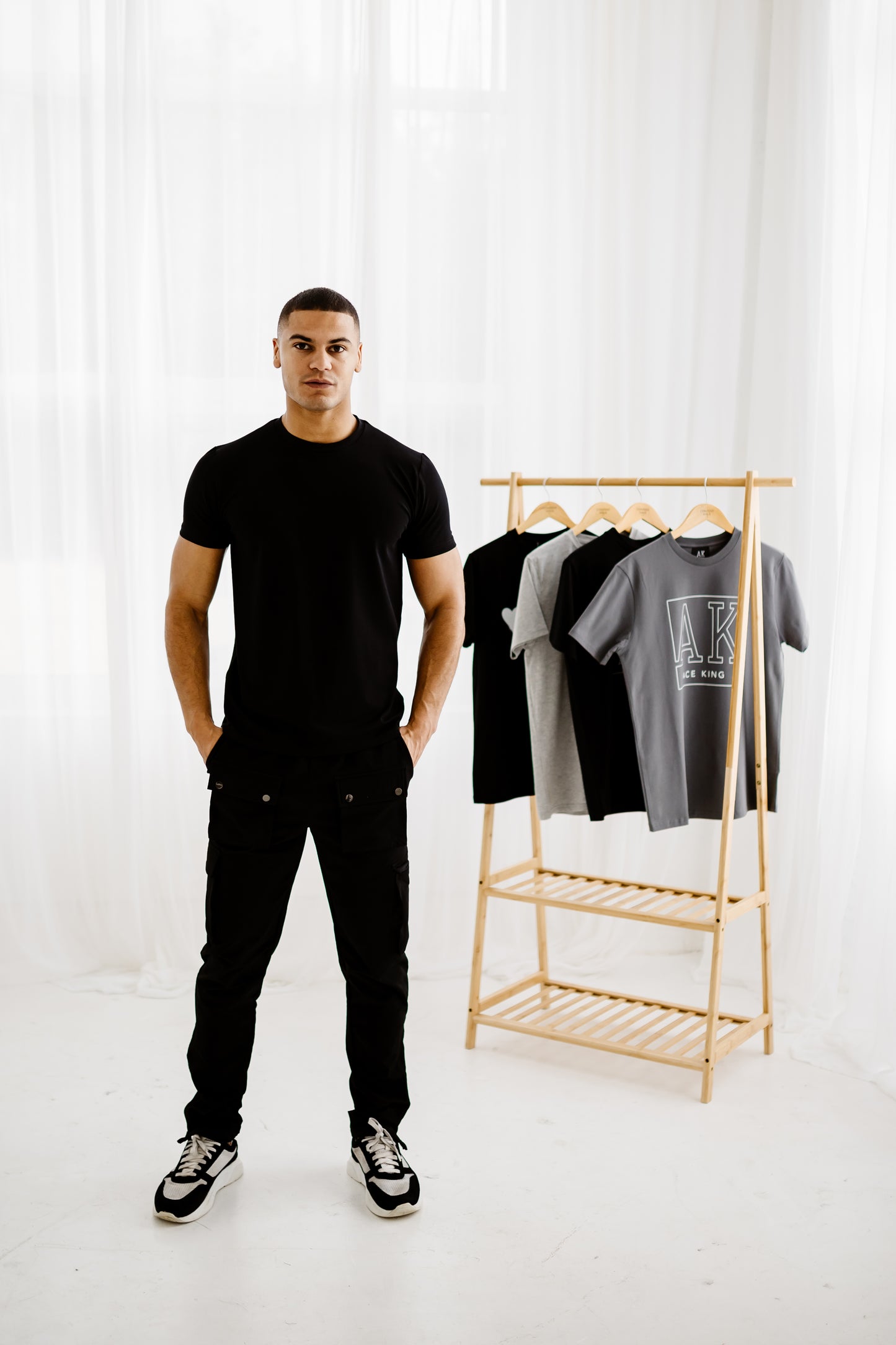 Essentials Crew Neck Fitted T-Shirt - Black